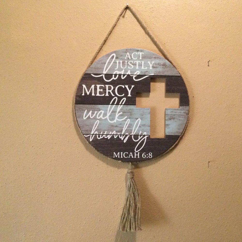 Rustic Farmhouse Cross Wall Hanging